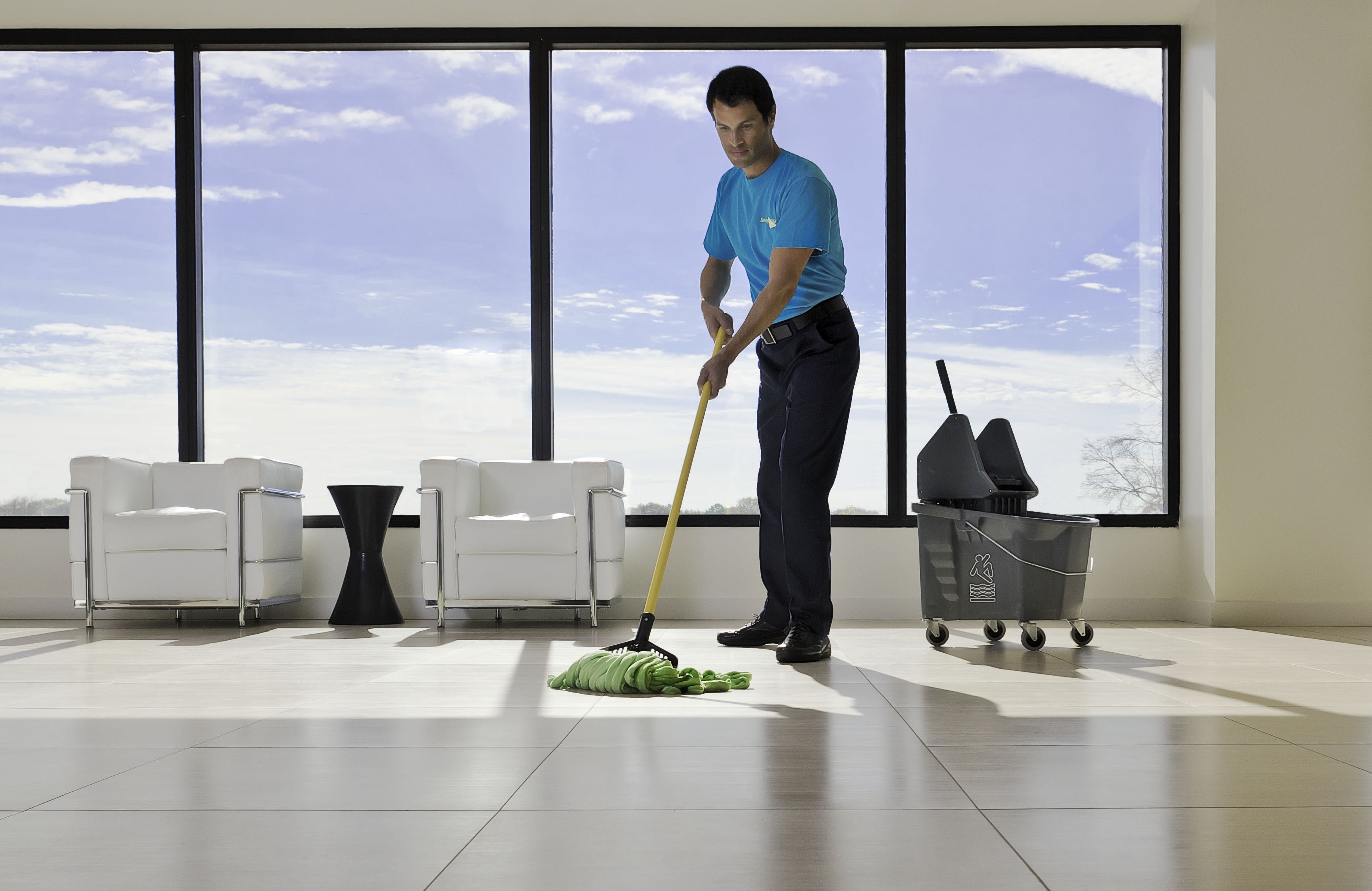 Commercial cleaning equipments